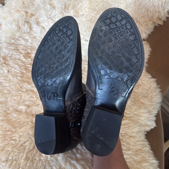 Circle G Leather Ankle Boots - Picture 8 of 8